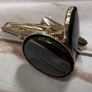 Obsidian stone sliver cuff links